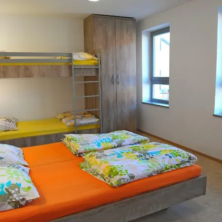 Hostel Ormoz Hotell *