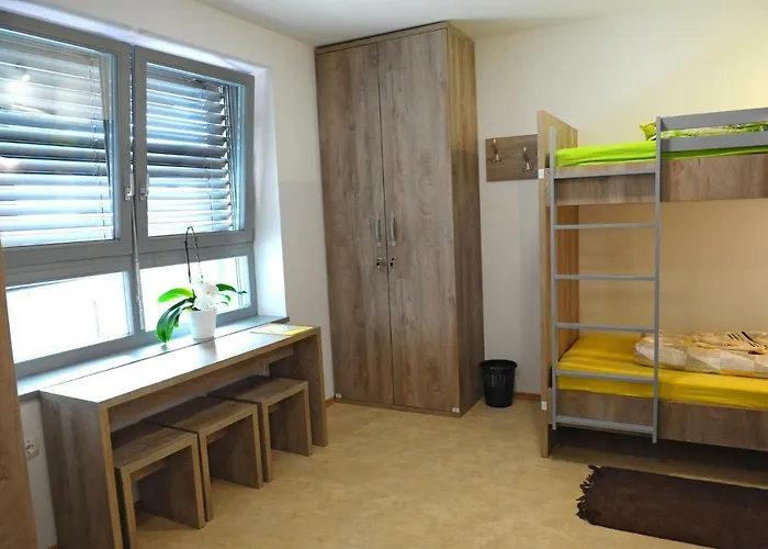 فندق Hostel Ormoz *