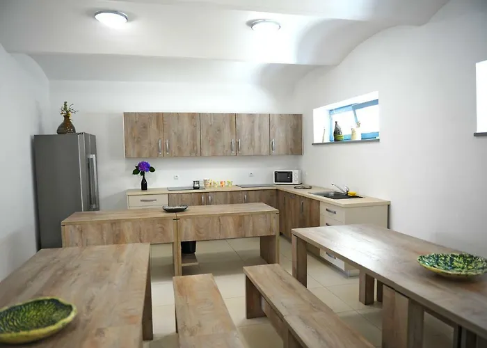 Hostel Ormoz فندق